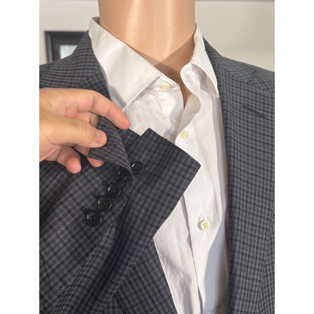 Tom Ford Wool Silk Houndstooth 2Pc Suit 52IT 42R US Notch Lapel Men's EUC Gray - Picture 5 of 10